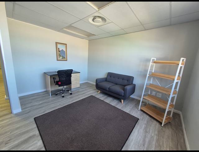 26M² OFFICE TO LET IN WYNBERG